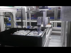 Saldatura fissata al muro del robot delle cellule