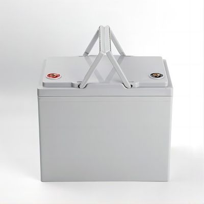 Alto tasso di tensione di scarica del ciclo profondo Batteria al litio 12.8V 300AH LifeP04 integrata in BMS per carrello da golf/automobile facente un giro turistico