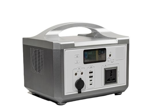 IP65 alimentazione portatile LifePO4 600WH Batteria Potenza di uscita fino a 1200W Generatore di energia solare per campeggio / uso domestico