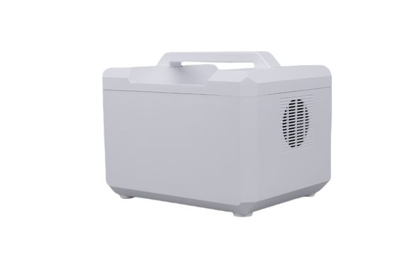 IP68 Carica rapida entro 2 ore Cassa batteria bianca Power Bank portatile per dispositivi mobili