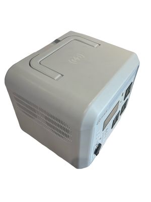 Nessun effetto di memoria 1500W Potenza di uscita tutto in un sistema solare Stazione elettrica portatile con luce a LED per campeggi RV